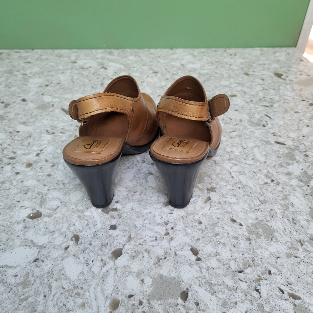NEW Leather Mule with Strap by Clark Bendables - Size 8 - Picture 3 of 6
